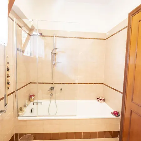 Luminous 2br Family In Residential Area Lejlighed *
