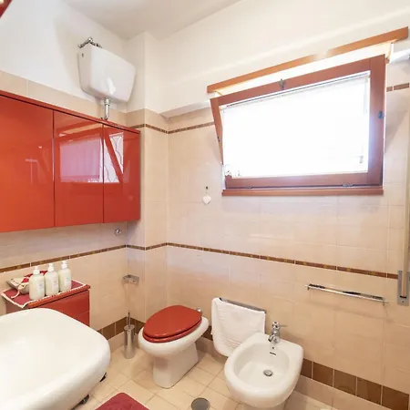 Luminous 2br Family In Residential Area * Rom