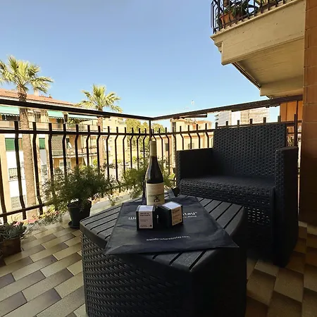 Luminous 2br Family In Residential Area Rom